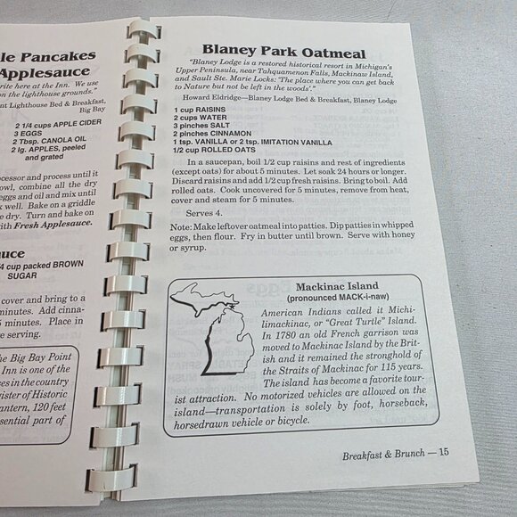 1999 Michigan Cookbook Compiled by Donna Goodrich Softcover Spiral Bound - Picture 9 of 14